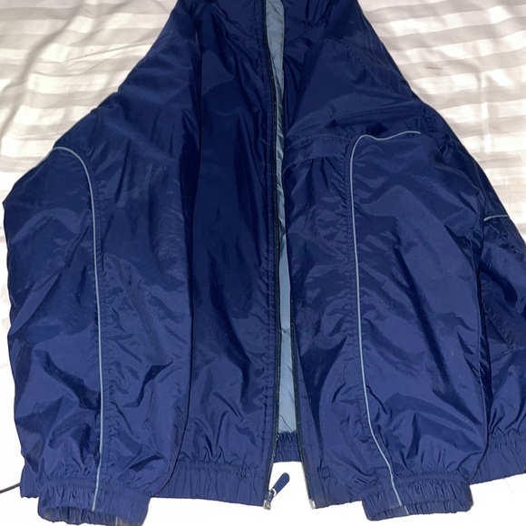 Vintage 2000’s Nike Winter Jacket - Picture 2 of 5
